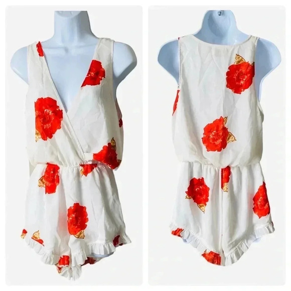 BLNK | White Red Rose Print Plugging Neck  Frilled Hem Sleeveless Romper Size S - Picture 3 of 9